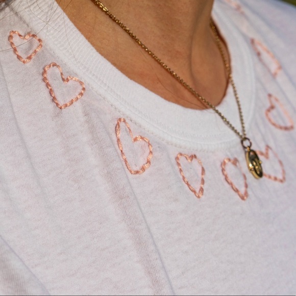 ‘Heart Collar’ Handmade Embroidered Tee - Picture 2 of 7